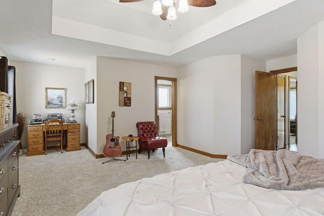 1551 W Pheasant Run Street, Springfield, MO 65810