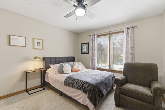 1551 W Pheasant Run Street, Springfield, MO 65810