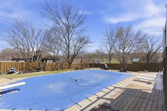 1551 W Pheasant Run Street, Springfield, MO 65810