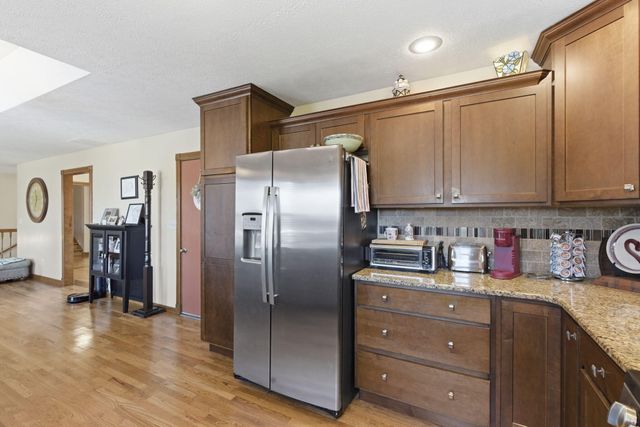 1551 W Pheasant Run Street, Springfield, MO 65810