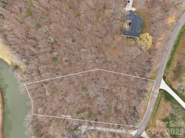 130 Harborgate Drive, Statesville, NC 28625