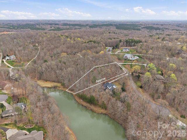 130 Harborgate Drive, Statesville, NC 28625