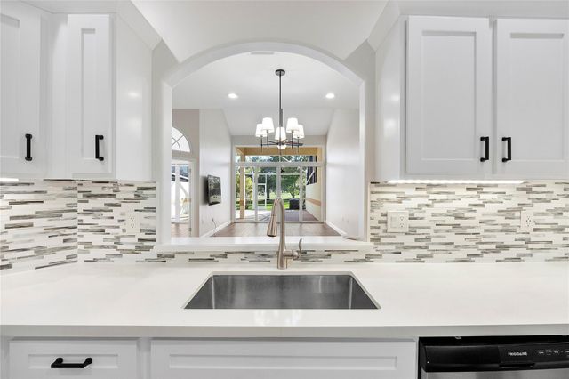 576 W Palm Aire Drive, Pompano Beach, FL 33069