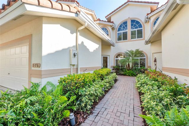 576 W Palm Aire Drive, Pompano Beach, FL 33069