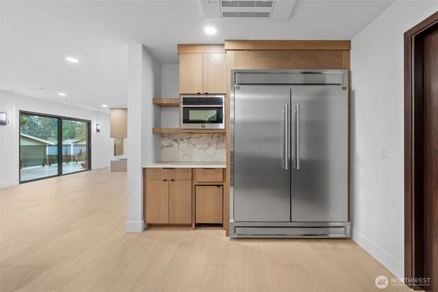 7907 240th Street SW, Edmonds, WA 98026