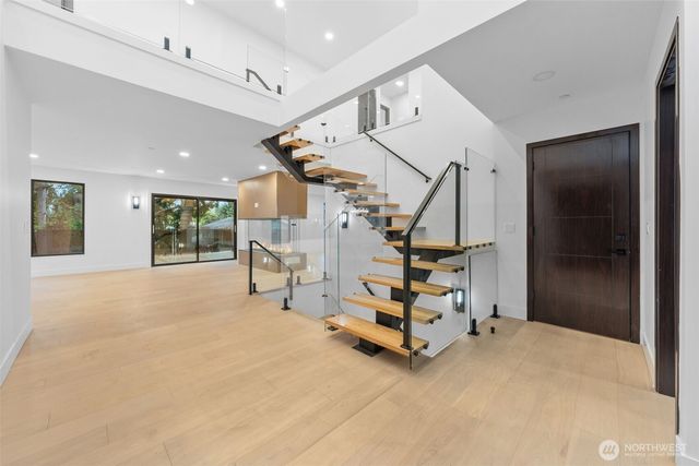 7907 240th Street SW, Edmonds, WA 98026