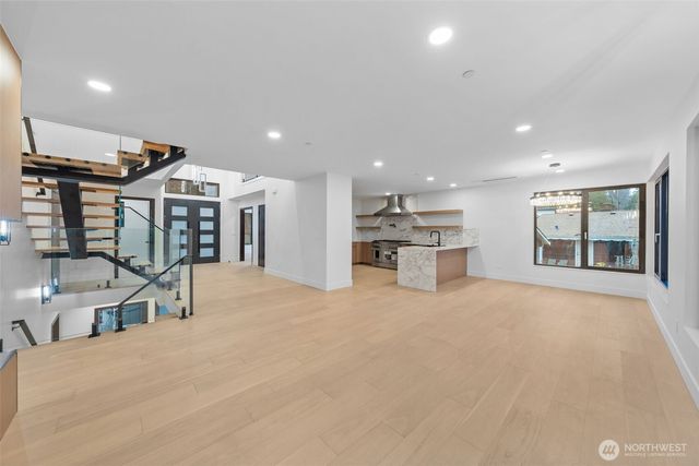 7907 240th Street SW, Edmonds, WA 98026