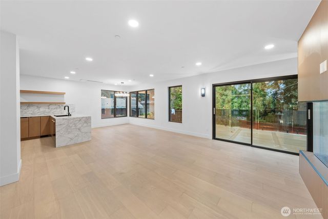 7907 240th Street SW, Edmonds, WA 98026