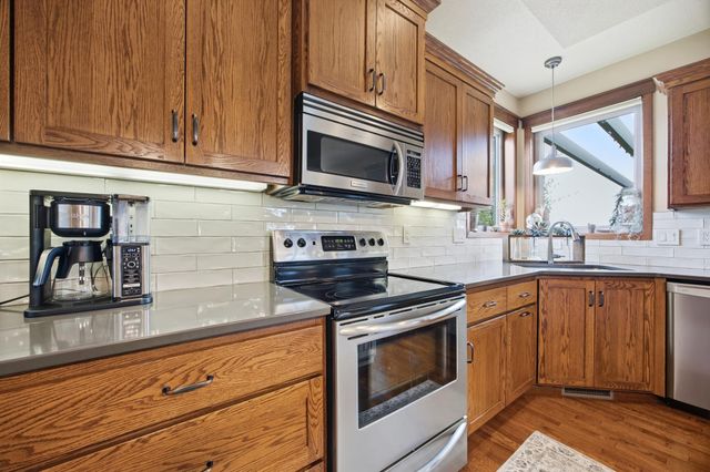 1210 6th Avenue NE, Dilworth, MN 56529