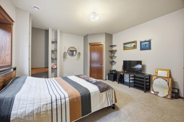 1210 6th Avenue NE, Dilworth, MN 56529