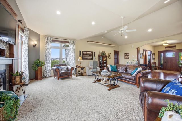 1210 6th Avenue NE, Dilworth, MN 56529
