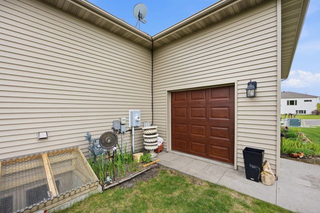 1210 6th Avenue NE, Dilworth, MN 56529