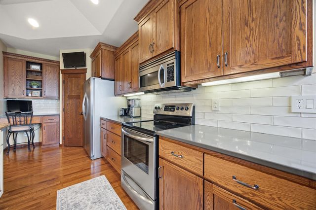 1210 6th Avenue NE, Dilworth, MN 56529
