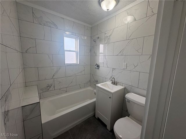 14236 Lakeshore Boulevard 6, Cleveland, OH 44110