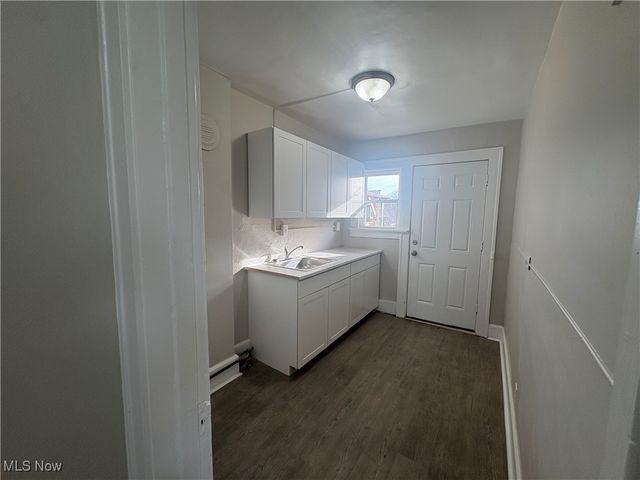 14236 Lakeshore Boulevard 6, Cleveland, OH 44110