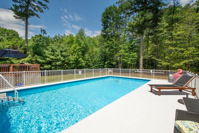 24 Laurelwood, Norwell, MA 02061