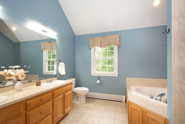 24 Laurelwood, Norwell, MA 02061