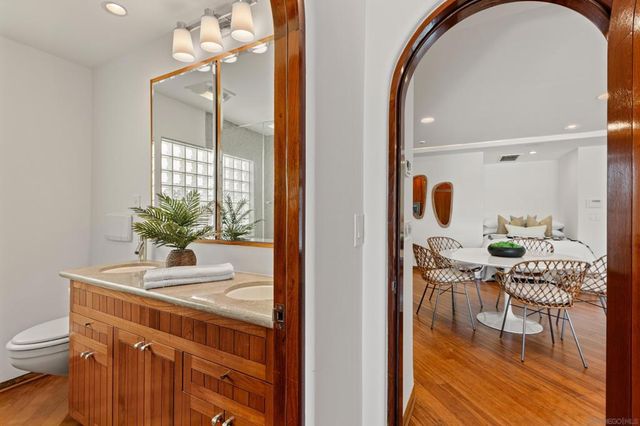 2617 Ocean Front Walk, San Diego, CA 92109