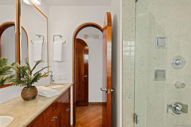 2617 Ocean Front Walk, San Diego, CA 92109