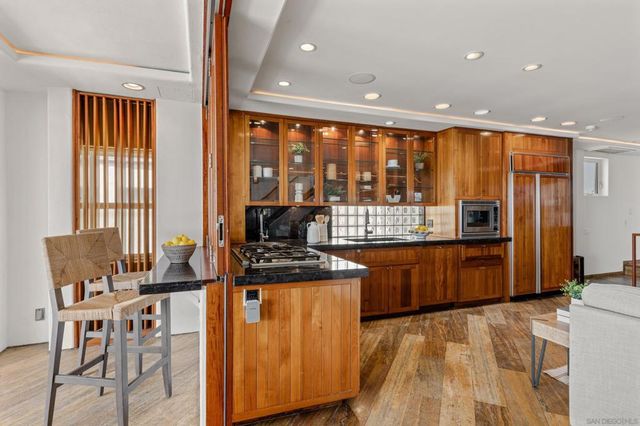 2617 Ocean Front Walk, San Diego, CA 92109