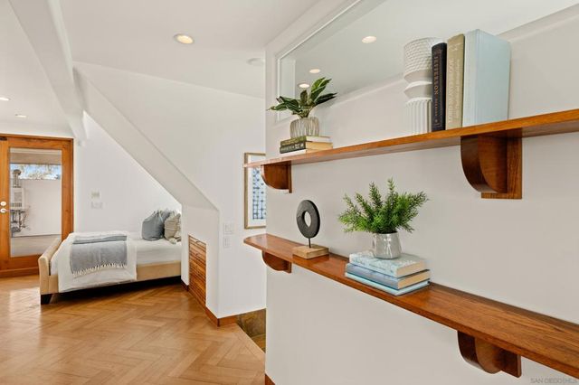 2617 Ocean Front Walk, San Diego, CA 92109