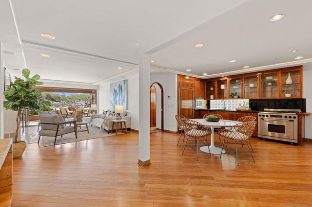 2617 Ocean Front Walk, San Diego, CA 92109