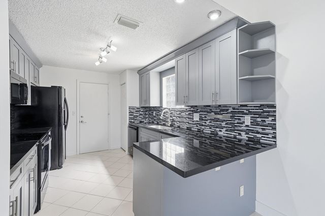 3422 NW 110 Way, Coral Springs, FL 33065