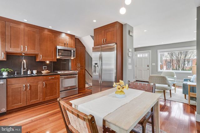 5-A CUSTIS AVE E, Alexandria, VA 22301