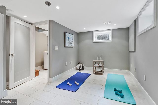 5-A CUSTIS AVE E, Alexandria, VA 22301