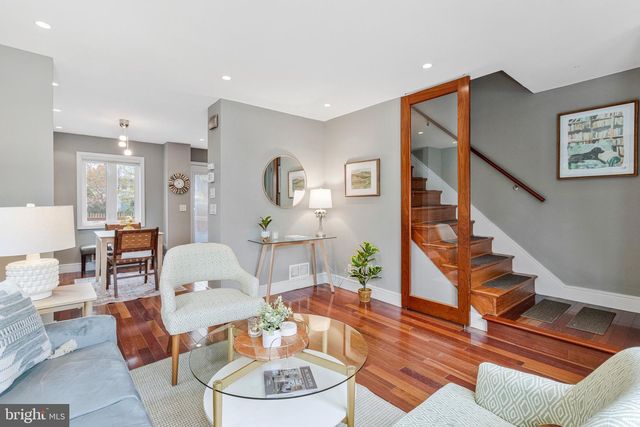 5-A CUSTIS AVE E, Alexandria, VA 22301