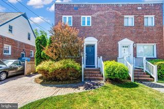 5-A CUSTIS AVE E, Alexandria, VA 22301