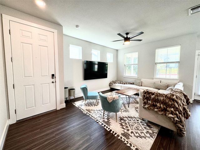 7103 Silver Star Lane 60, Austin, TX 78744