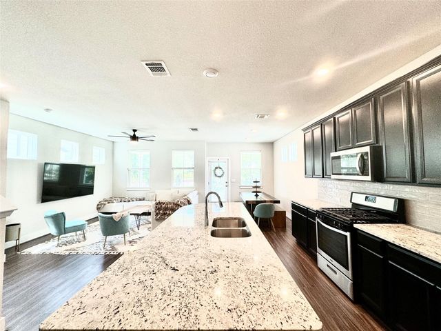 7103 Silver Star Lane 60, Austin, TX 78744