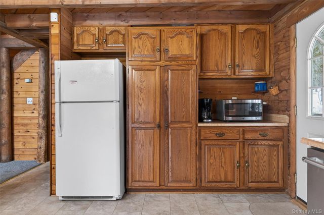 6 Dickinson Drive, Warwick, NY 10990