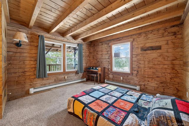 6 Dickinson Drive, Warwick, NY 10990