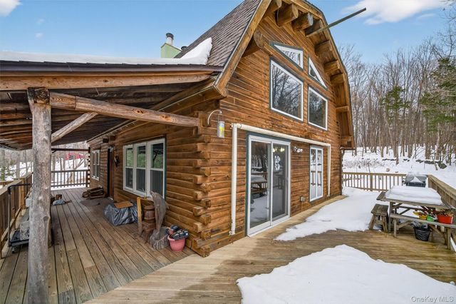 6 Dickinson Drive, Warwick, NY 10990