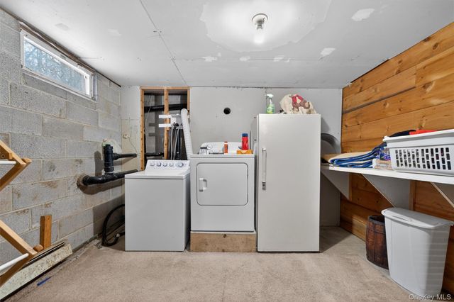 6 Dickinson Drive, Warwick, NY 10990