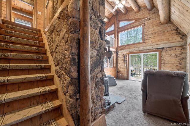 6 Dickinson Drive, Warwick, NY 10990