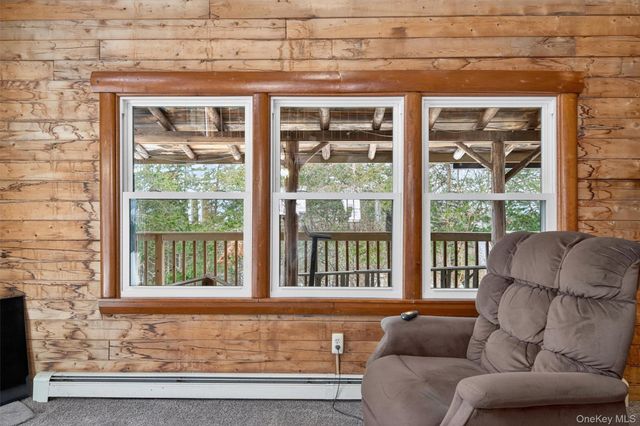 6 Dickinson Drive, Warwick, NY 10990