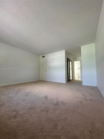 2251 NW 48th Terrace 215, Lauderhill, FL 33313