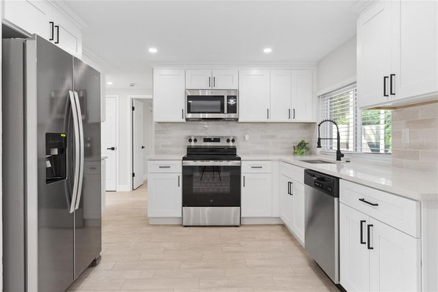 12220 MEADOWBROOK LANE, Hudson, FL 34667