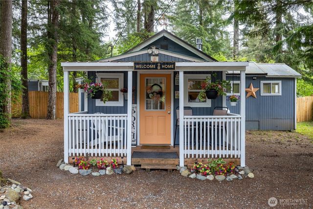 6124 Willow Pl, Maple Falls, WA 98266