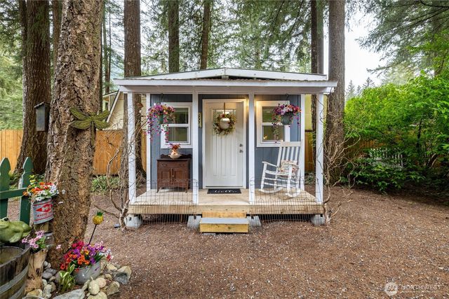 6124 Willow Pl, Maple Falls, WA 98266