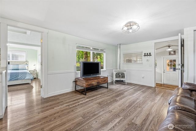 6124 Willow Pl, Maple Falls, WA 98266
