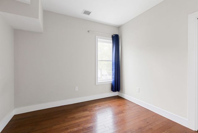 71 Savin St 2, Boston, MA 02119