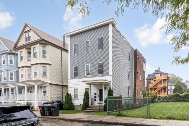 71 Savin St 2, Boston, MA 02119