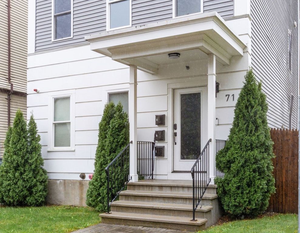 71 Savin St 2, Boston, MA 02119