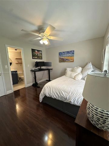6901 Edgewater Dr 317, Coral Gables, FL 33133