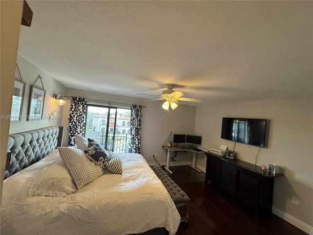 6901 Edgewater Dr 317, Coral Gables, FL 33133