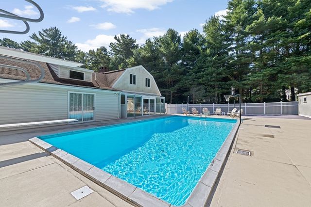 18 James Rd, Duxbury, MA 02332